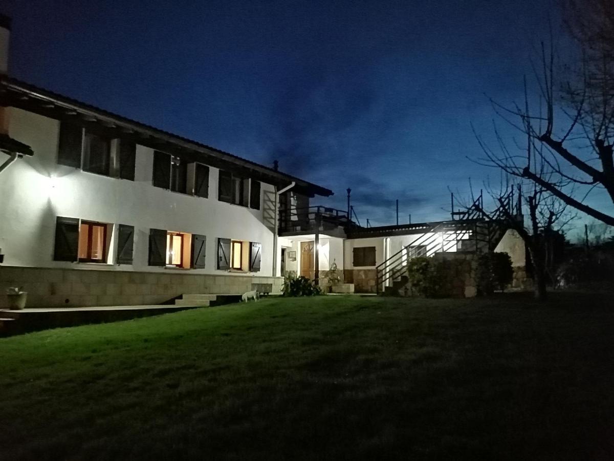 Pension Gure Ametsa Ирун Экстерьер фото