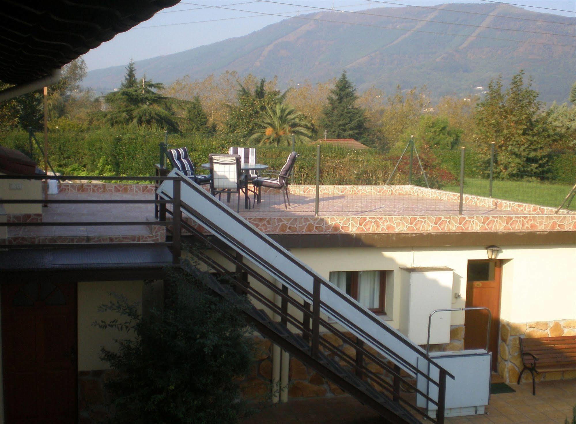 Pension Gure Ametsa Ирун Экстерьер фото