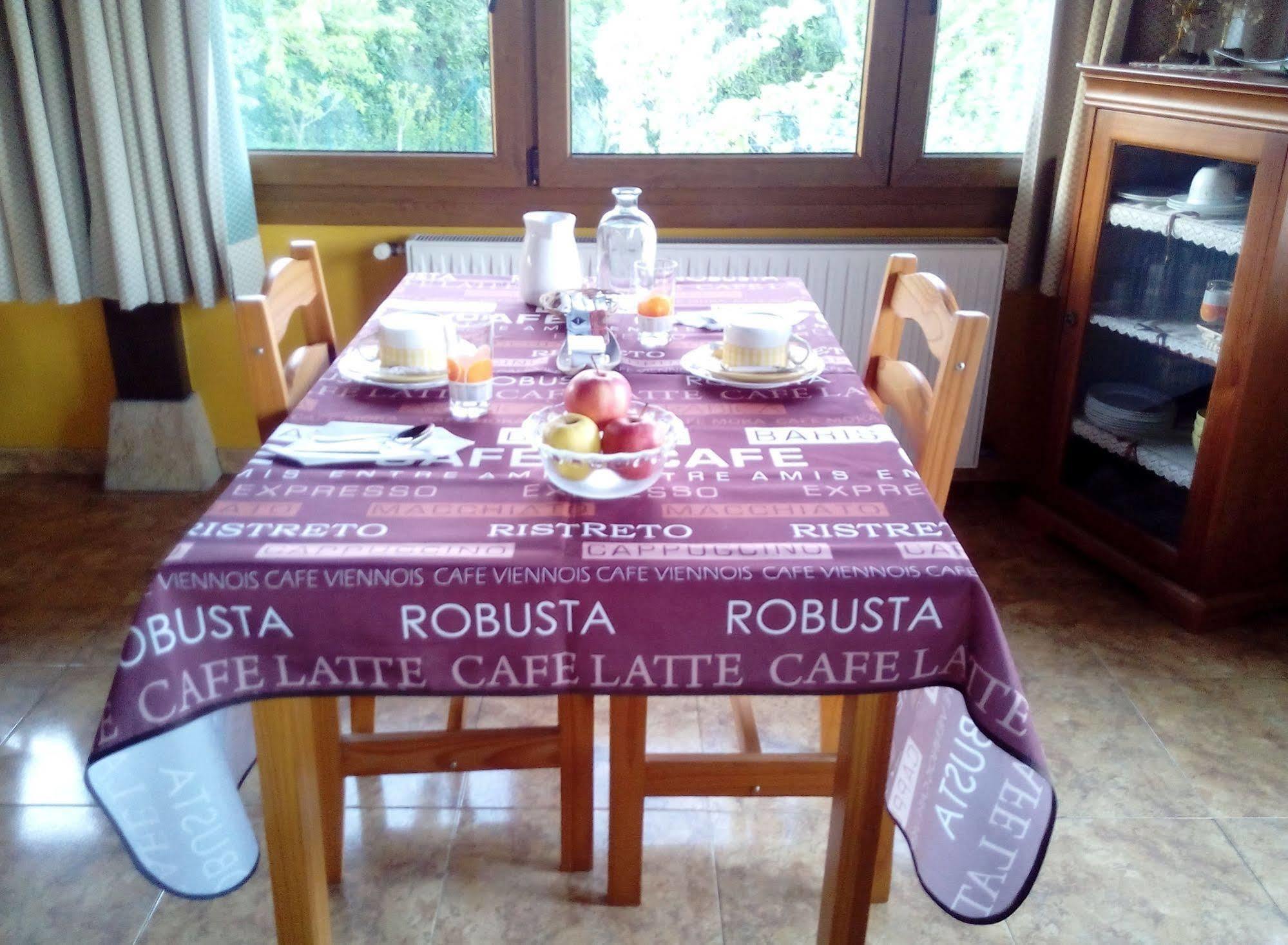 Pension Gure Ametsa Ирун Экстерьер фото