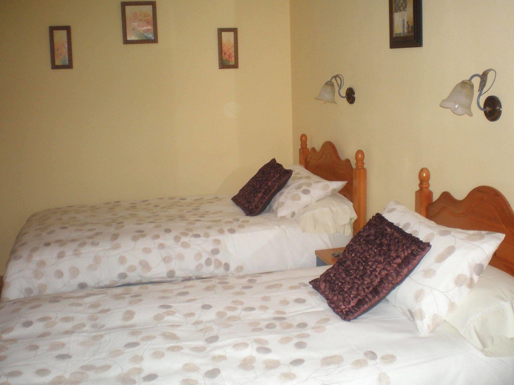 Pension Gure Ametsa Ирун Экстерьер фото