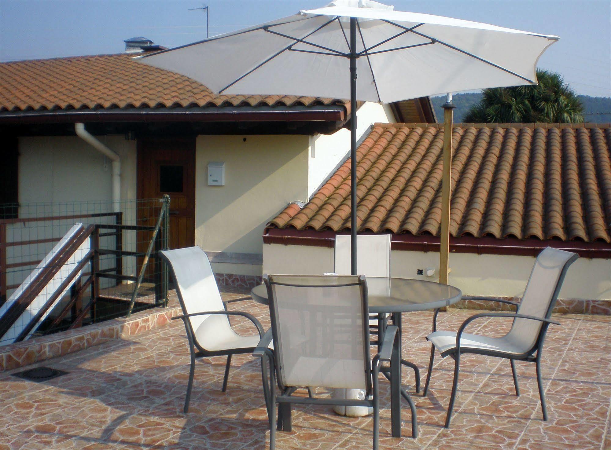 Pension Gure Ametsa Ирун Экстерьер фото